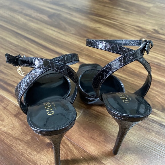 Guess Heels - Picture 3 of 4